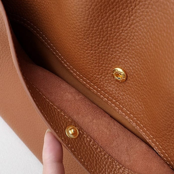 Solid color genuine leather shoulder bag