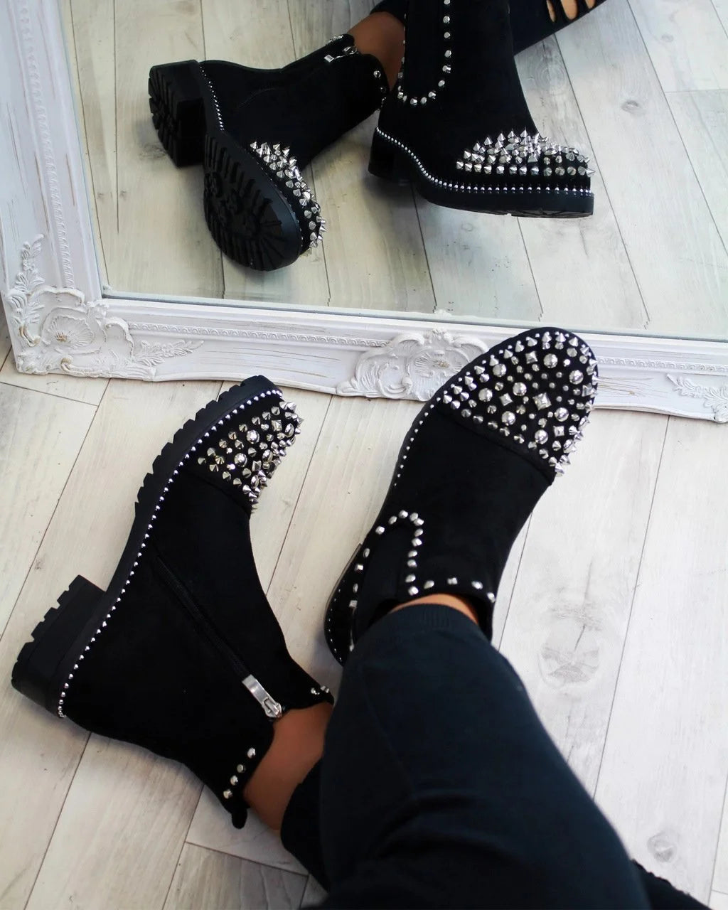 Women's ankle high black studded boots chunky chelsea boots