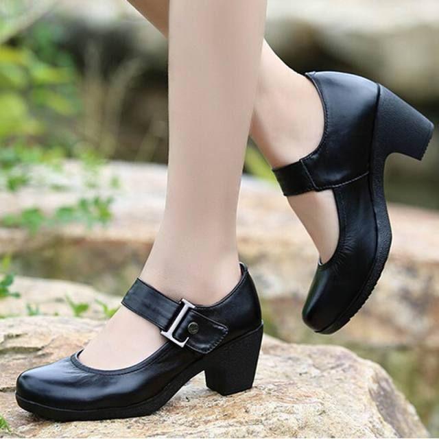 Women's Casual Shoes Brown Leather Pumps Round Toe Shallow