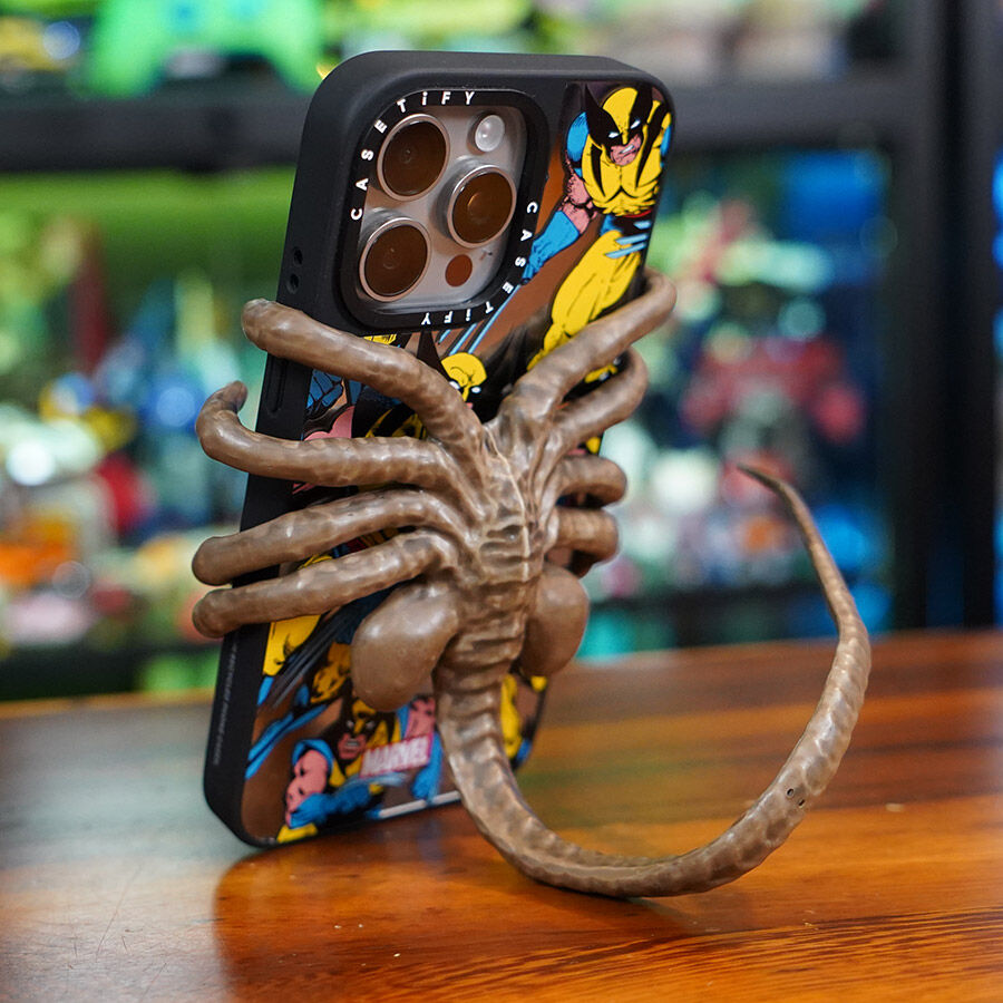 🔥Limited edition movie premiums - Facehugger Phone Holder