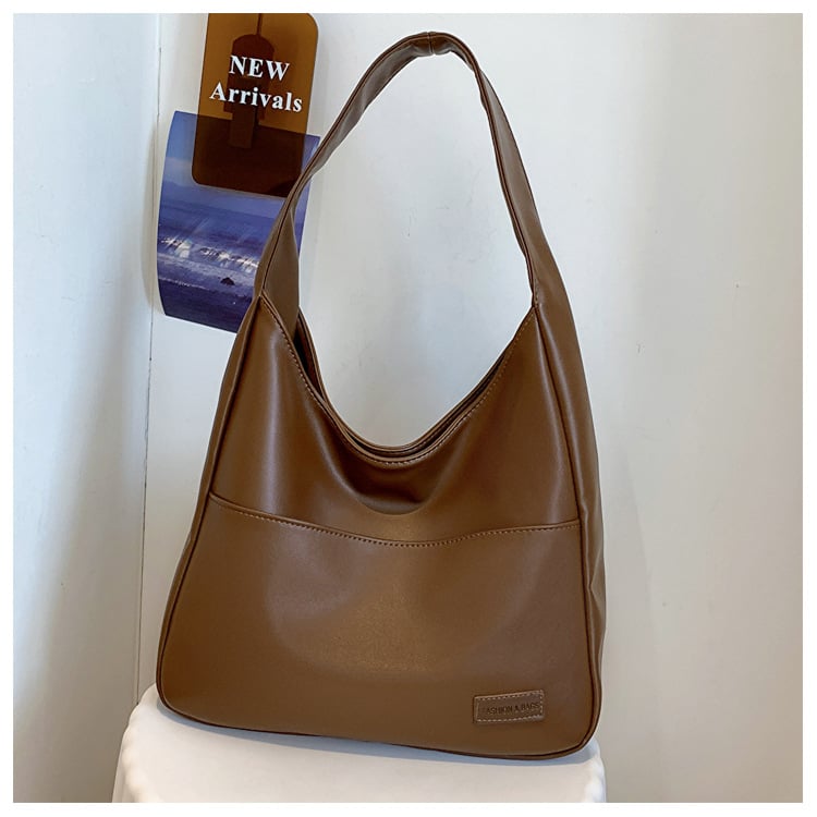 Simple leather tote bag