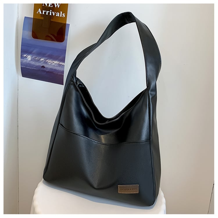 Simple leather tote bag