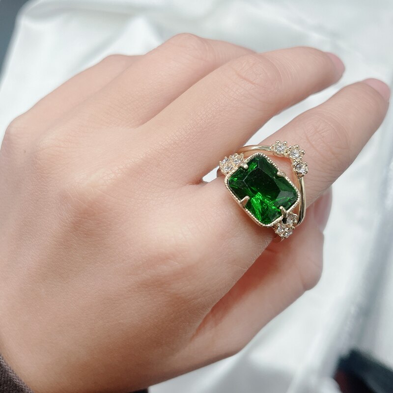 Fashion Exquisite Luxury Popular Shiny Green High Quality Zircon Wedding Ring