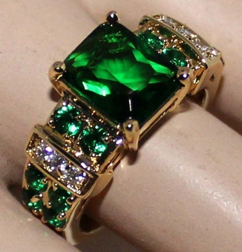 Fashion Exquisite Luxury Popular Shiny Green High Quality Zircon Wedding Ring