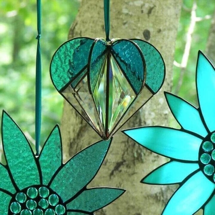 🔥 Stained Heart-shaped Suncatcher