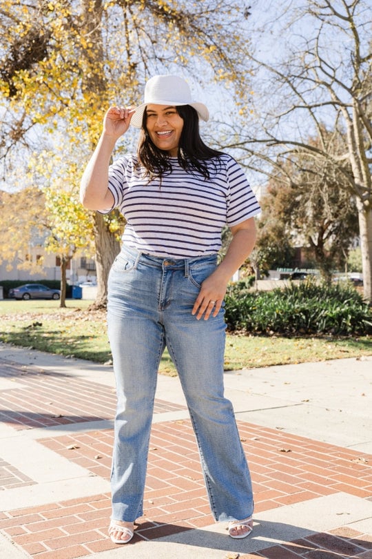 Mid-Rise Tummy Tuck Bootcut Jeans