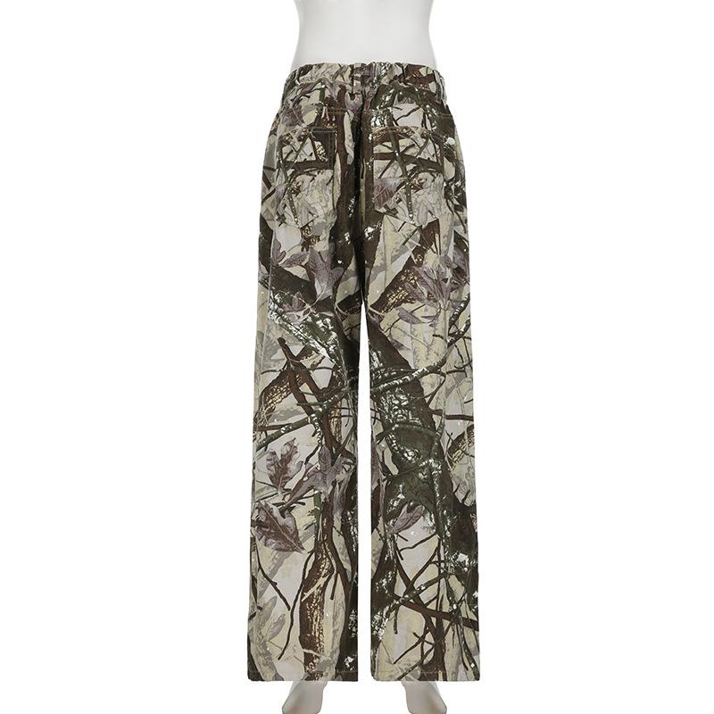 Button pocket zip-up camouflage ruched pant