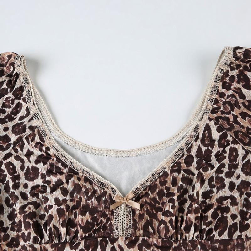 Short puff sleeve leopard print bowknot top