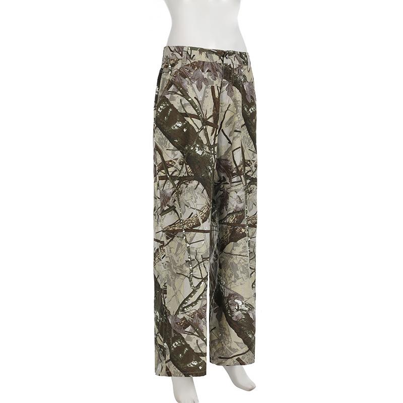 Button pocket zip-up camouflage ruched pant