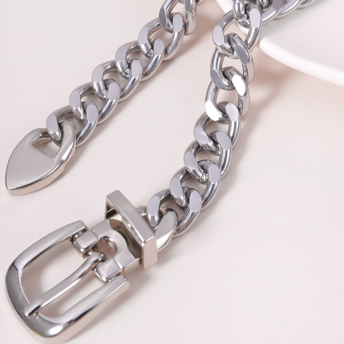 Buckle solid waist chain