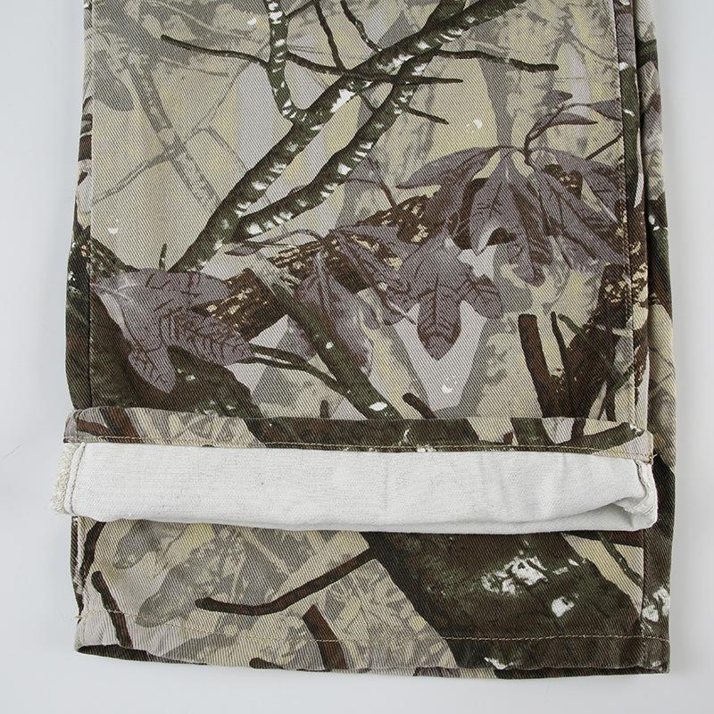 Button pocket zip-up camouflage ruched pant